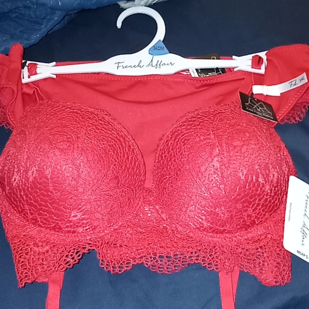 3 piecebra panty and garter set